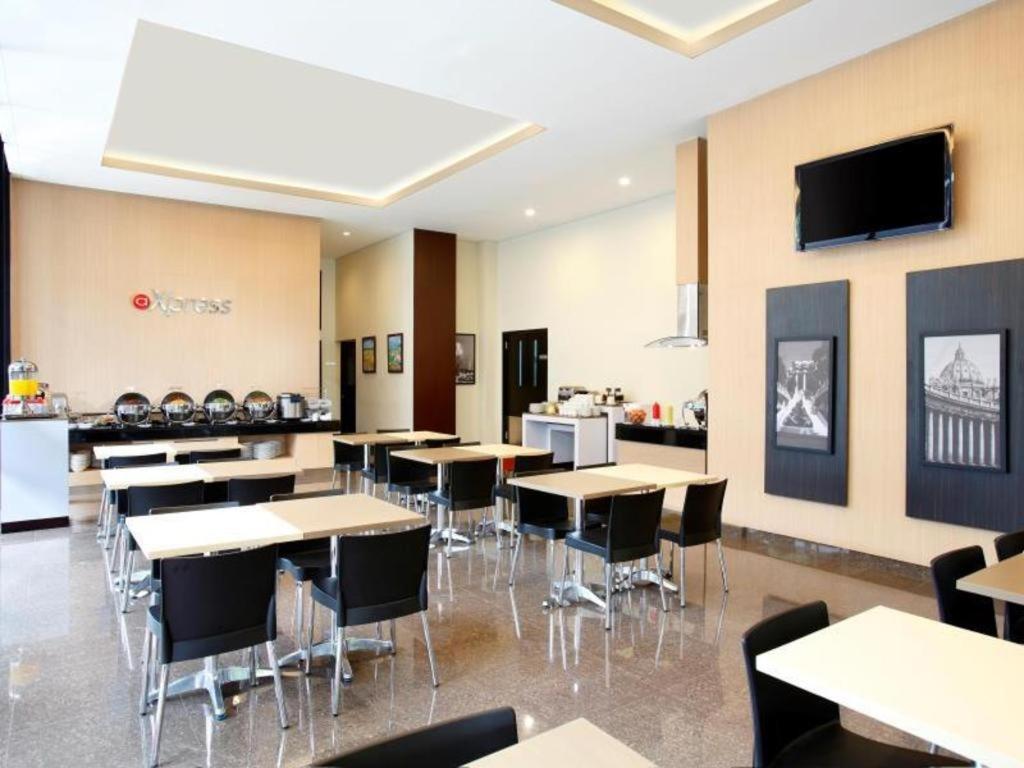 帕萨巴鲁艾玛利斯酒店 雅加达 外观 照片